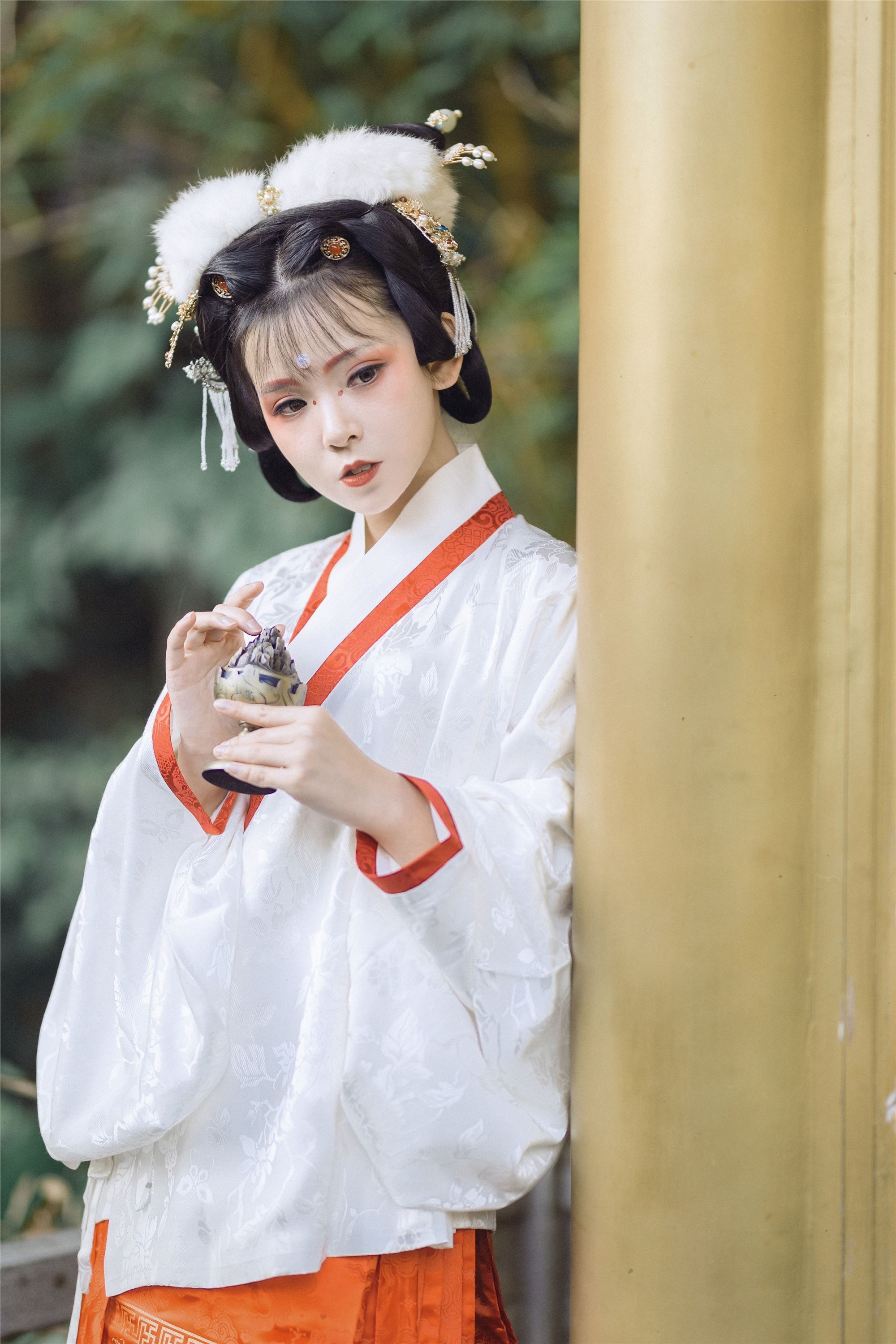 YITUYU艺图语 2021.09.04 茕兔 悠然